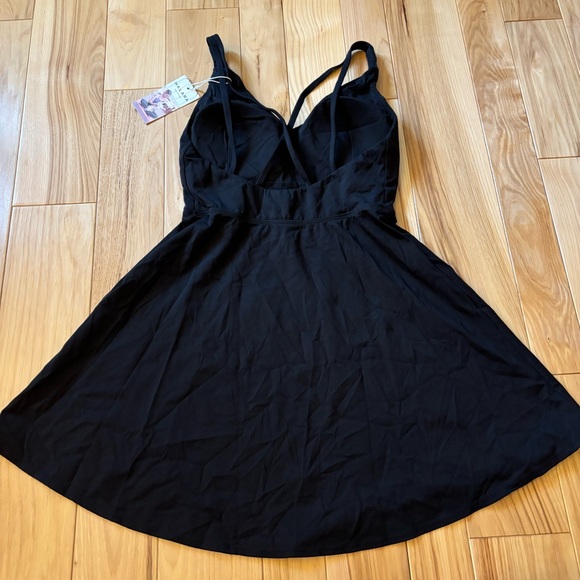 NEW Halara Cloudful Crisscross Ballet Barre Dance Black Activewear Mini Dress - Picture 6 of 10